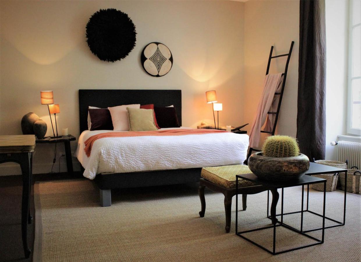 Chambre D'Hotes Les Rives De La Tronne Mer Екстериор снимка
