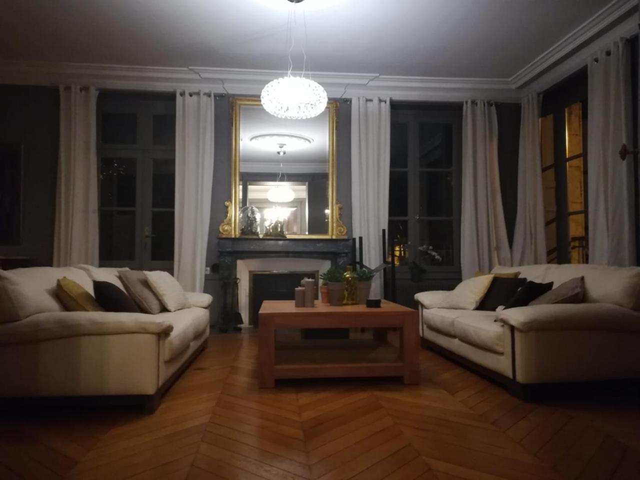 Chambre D'Hotes Les Rives De La Tronne Mer Екстериор снимка