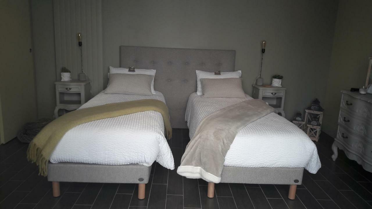 Chambre D'Hotes Les Rives De La Tronne Mer Екстериор снимка